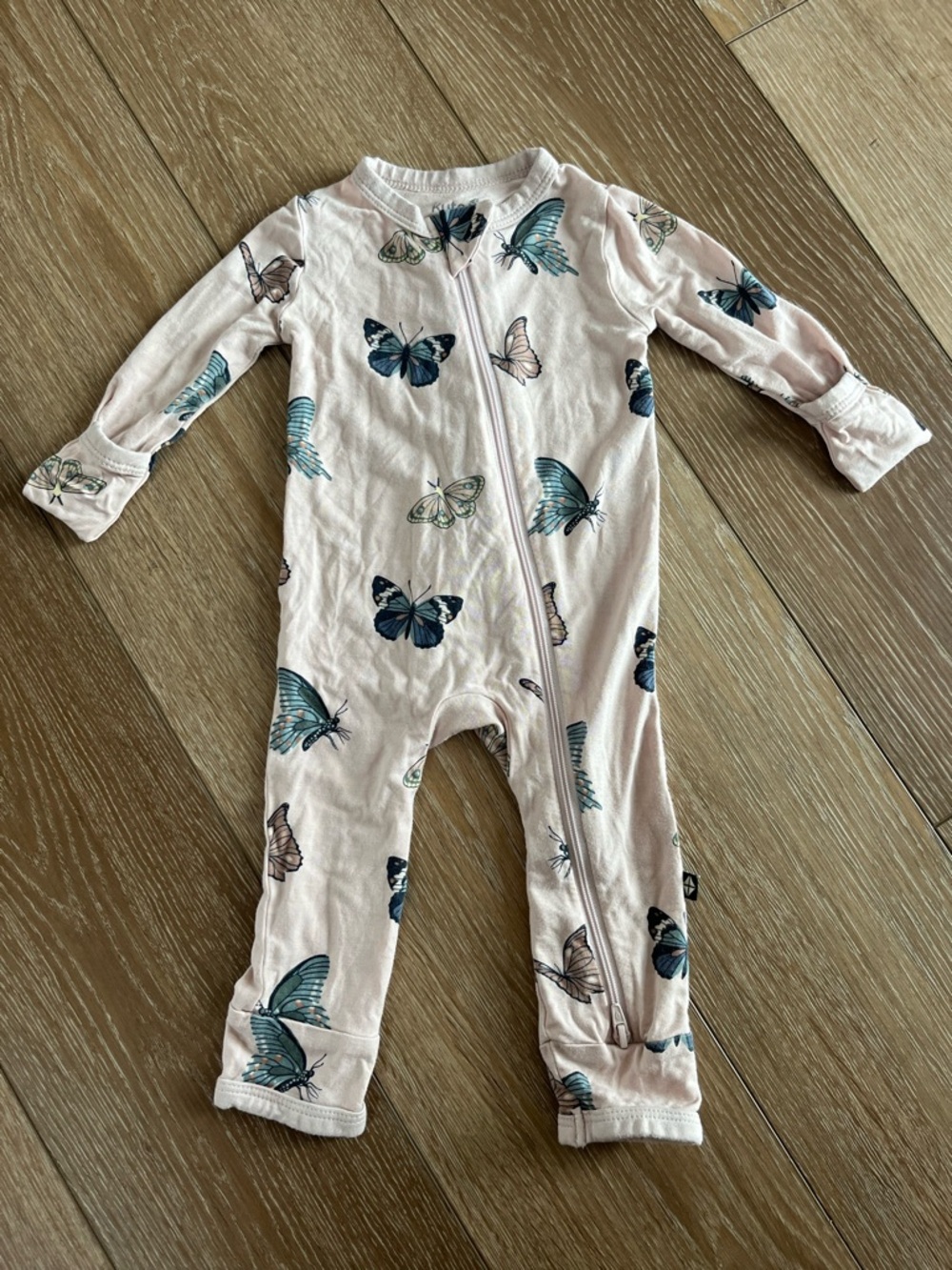 Kyte baby Blush Pink Butterfly onesie outfit zippy sleeper Size 0-3 months